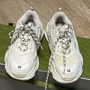 KIDS - TRIPLE S SNEAKER IN WHITE